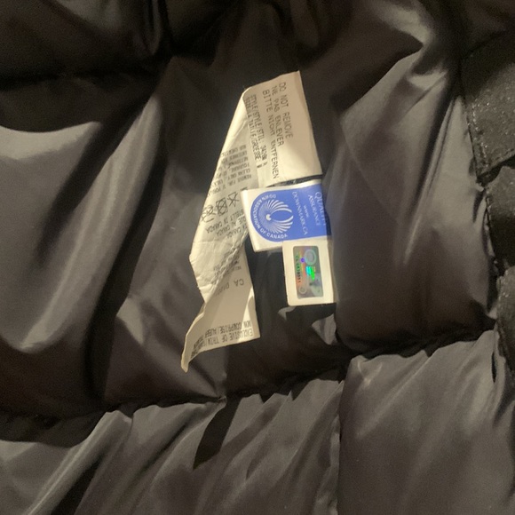 Mens Black Canada Goose Winter Parka (Removable fur) - Picture 10 of 11